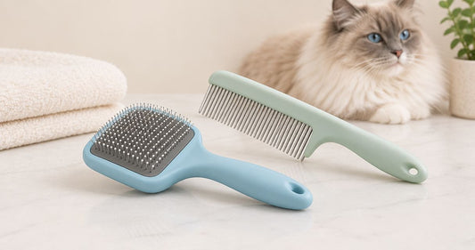 Pet grooming combs for long coats: teeth and tangle checks